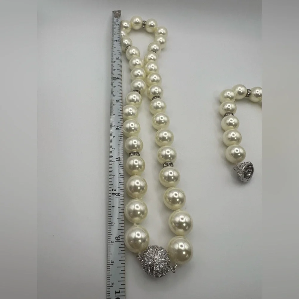 lucas lameth clasps piece
